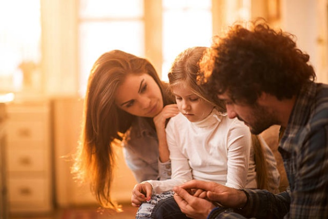 Aşırı Kontrolcü ve Baskıcı Aile Yapısı